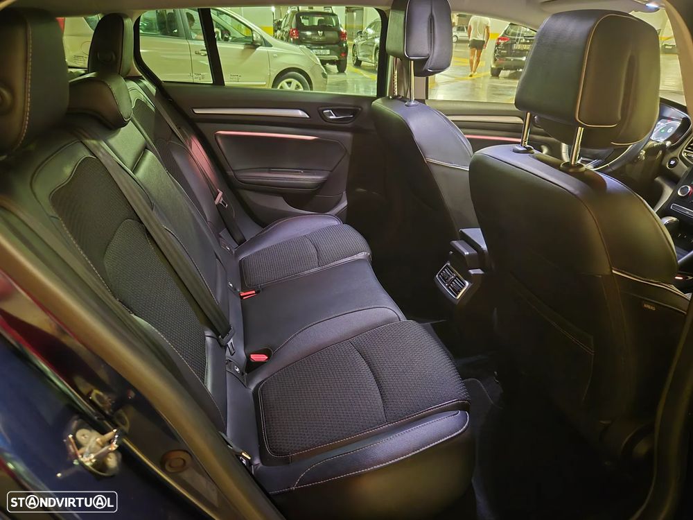 Renault Mégane Sport Tourer ENERGY dCi 110 EDC BOSE EDITION - 37