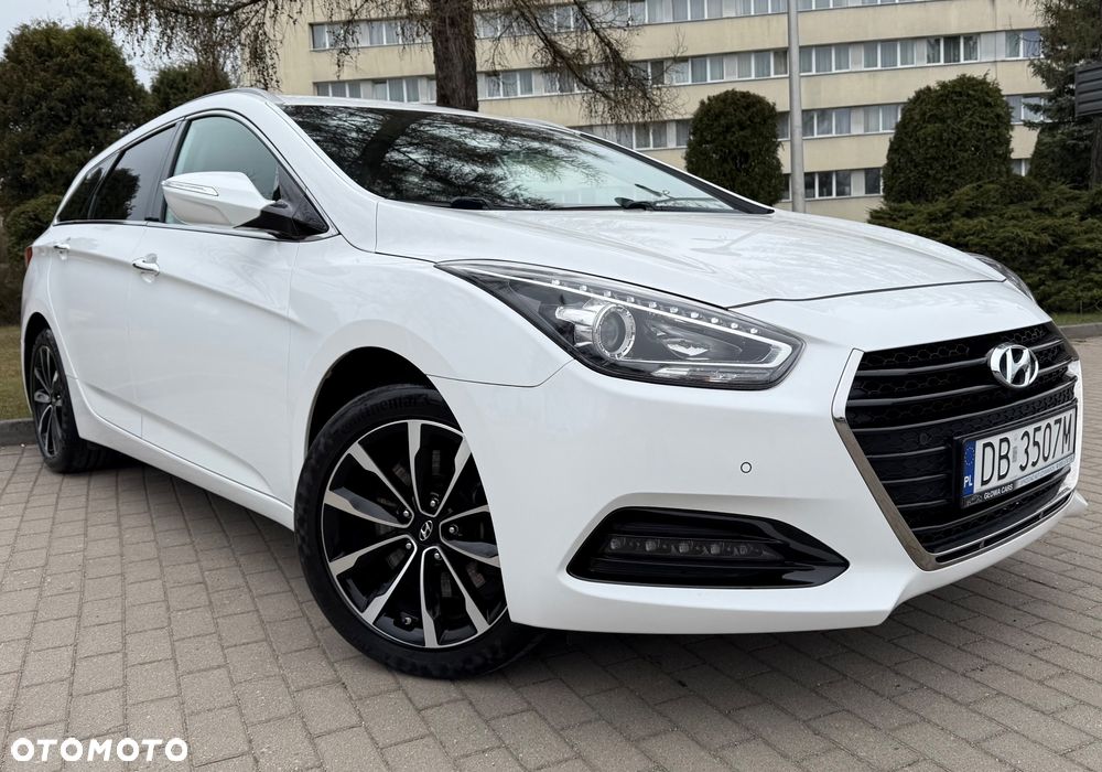 Hyundai i40 Kombi 2.0 Premium - 22