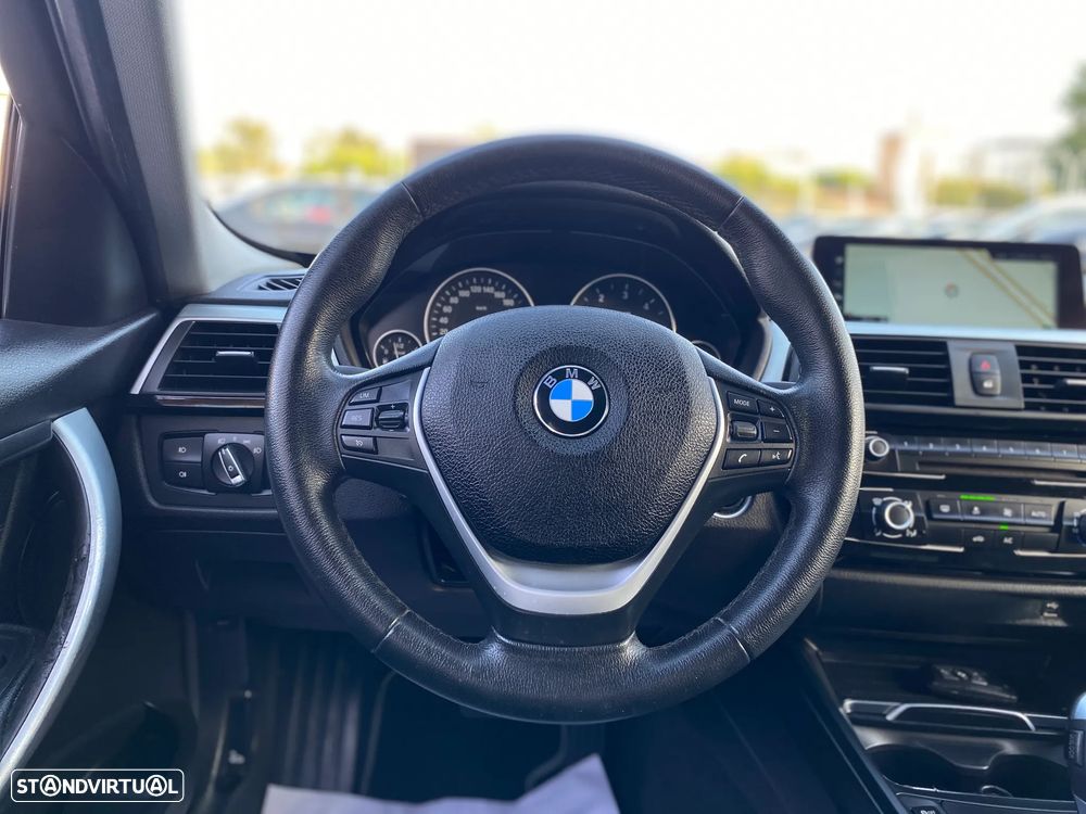 BMW 320 d Touring xDrive Line Sport Auto - 23
