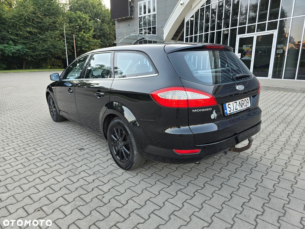 Ford Mondeo 2.0 FF Ghia - 7