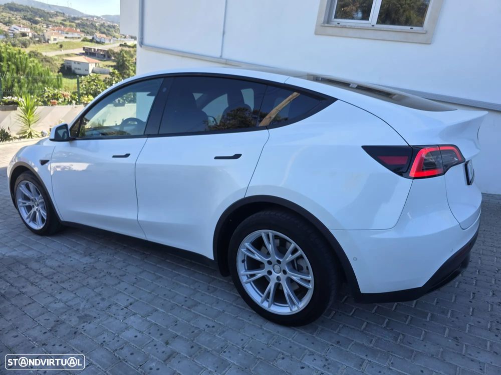 Tesla Model Y Long Range Tração Integral - 19