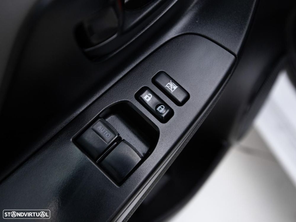 Toyota Yaris bizz 1.4 D-4D AC c/IVA - 11