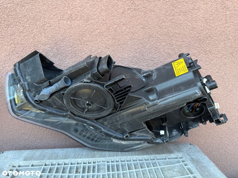 Lampa przednia AUDI A1 8X XENON LED KOMPLET EUROPA ORYGINALNE ZKW - 8