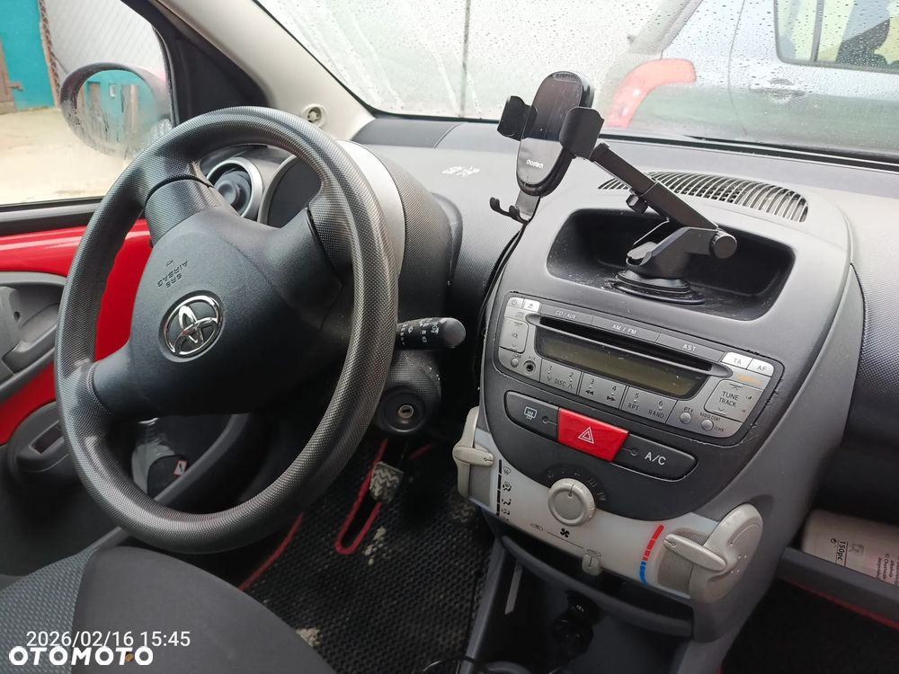 Toyota Aygo Standard - 30