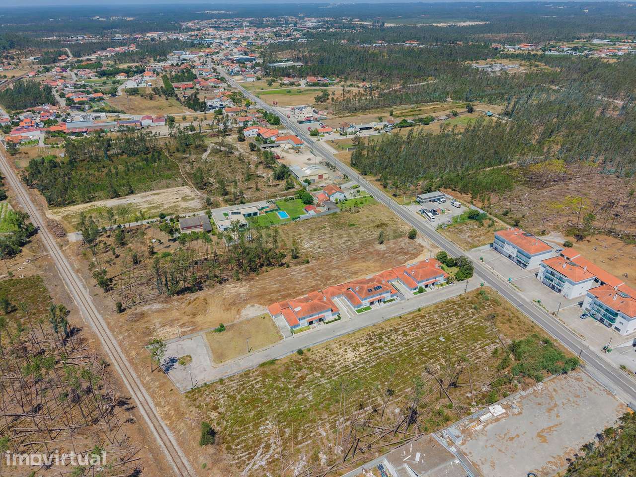 OPORTUNIDADE DE INVESTIMENTO EM MONTE REDONDO! - Grande imagem: 4/16