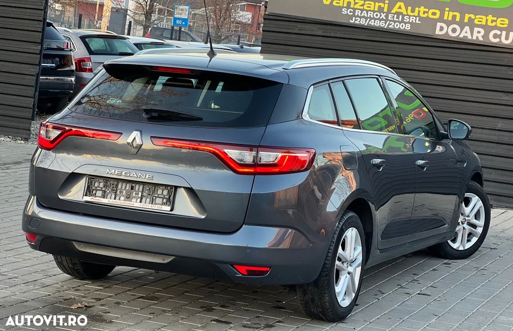 Renault Megane Grandtour TCe 140 GPF BUSINESS EDITION - 12