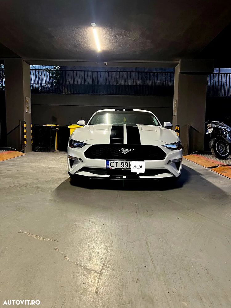Ford Mustang 2.3 Eco Boost Aut. - 6
