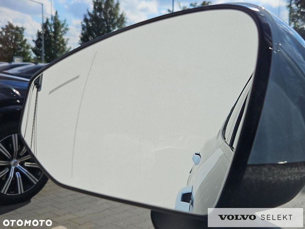 Volvo EX30 69kWh Single Motor Long Range Core - 32