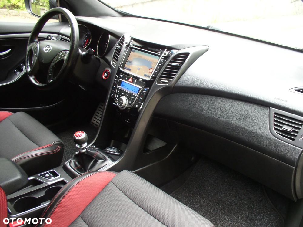 Hyundai i30 1.6 GDI Turbo Luxury - 19