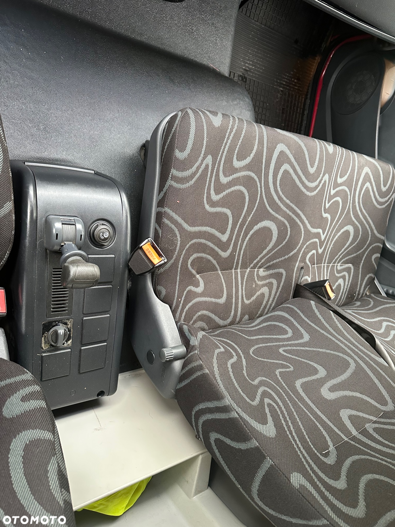 Iveco /  EURO CARGO / 120E28 / E5 / 124 tyś.km./ Burto-firanka / - 17