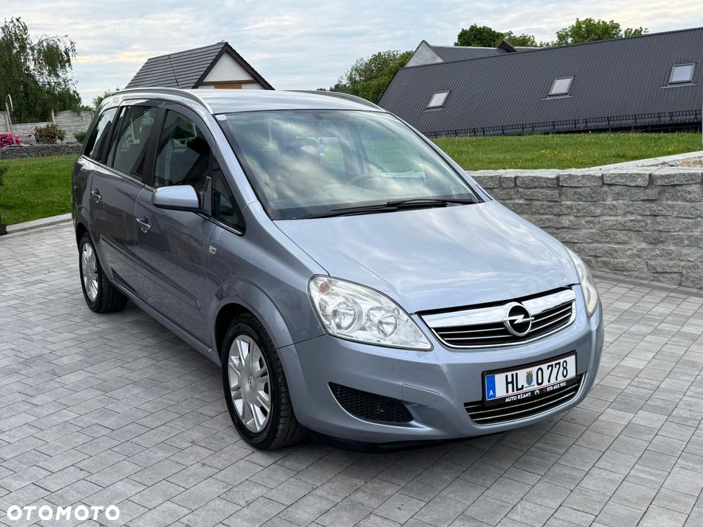 Opel Zafira - 1
