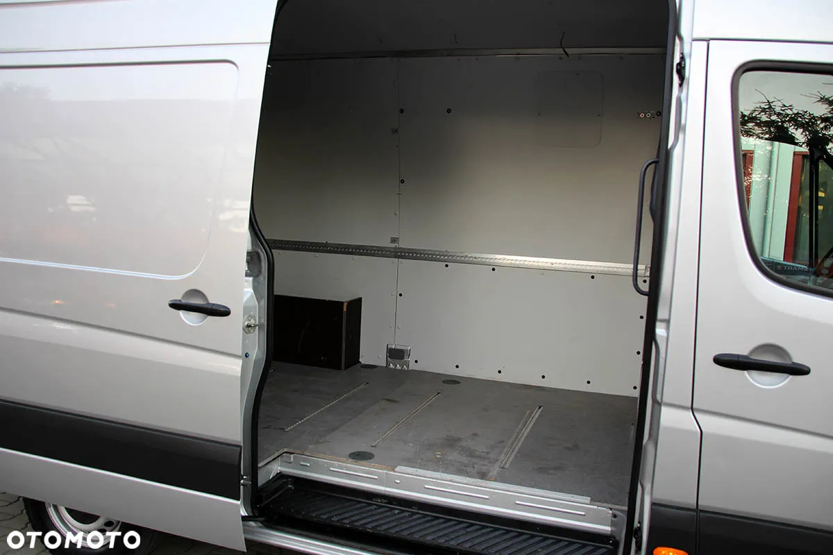 Mercedes-Benz SPRINTER L2H2 - 20