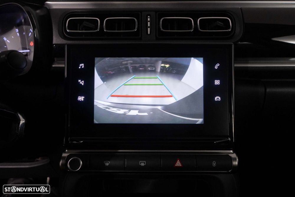 Citroën C3 1.2 PureTech Shine - 21