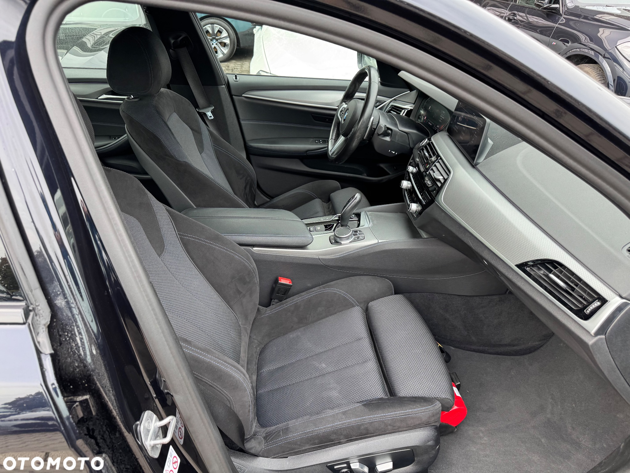 BMW Seria 5 520d xDrive M Sport sport - 10