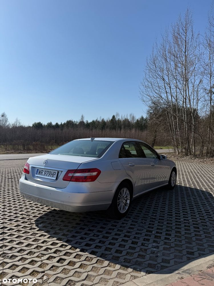 Mercedes-Benz Klasa E 220 CDI DPF BlueEFFICIENCY Automatik Elegance - 8