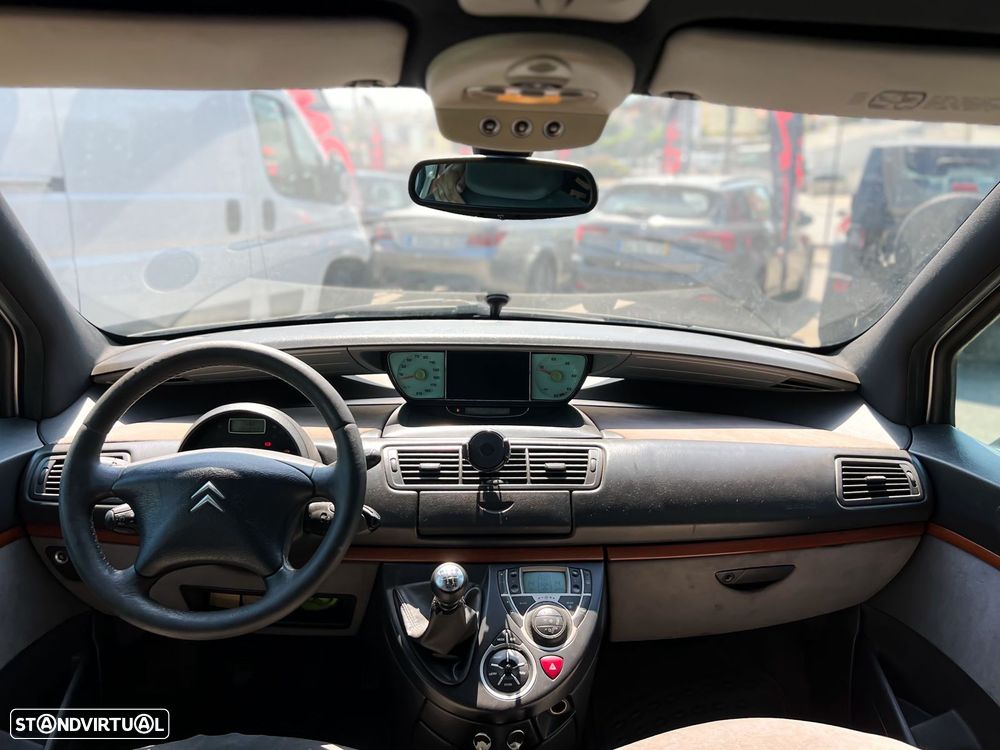 Citroën C8 2.2 HDi 16V Exclusive - 10