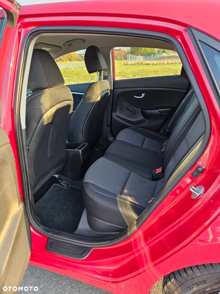 Hyundai i30 - 16