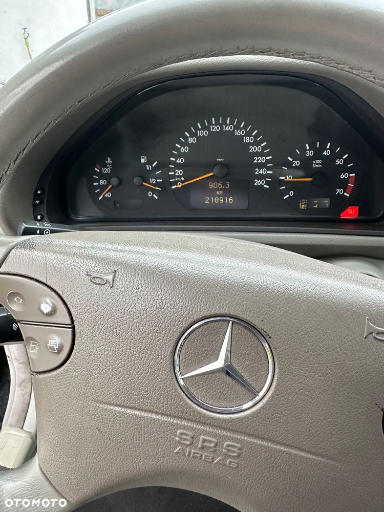 Mercedes-Benz CLK 320 Avantgarde - 7