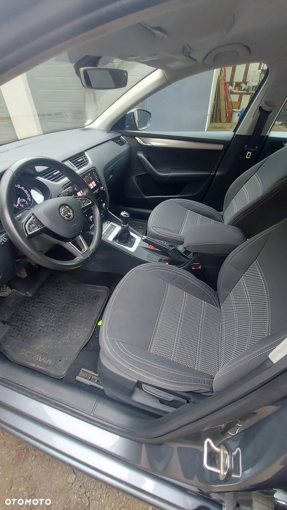 Skoda Octavia 1.5 TSI ACT Business - 20