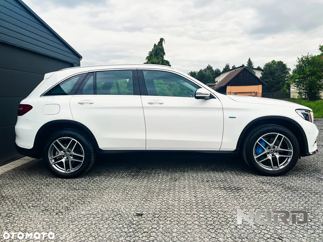 Mercedes-Benz GLC 350 e 4Matic 7G-TRONIC AMG Line - 4