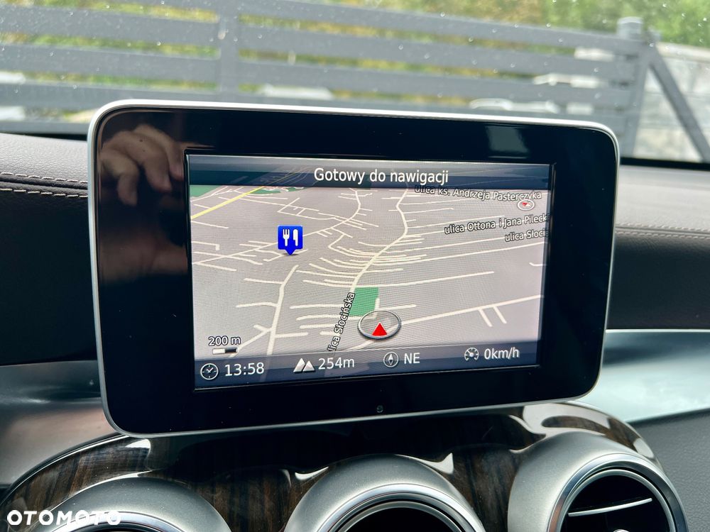 Mercedes-Benz GLC 250 4Matic 9G-TRONIC - 22