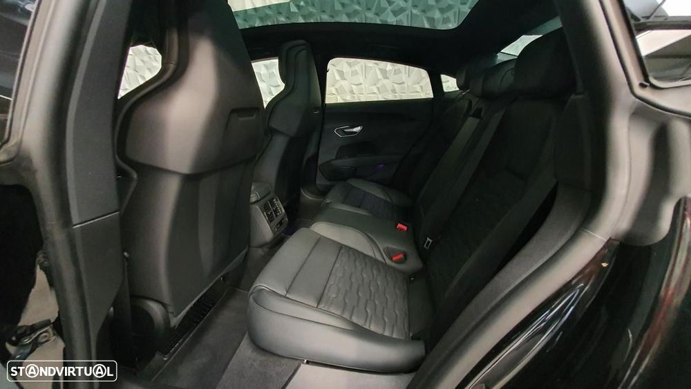 Audi e-tron GT quattro - 14