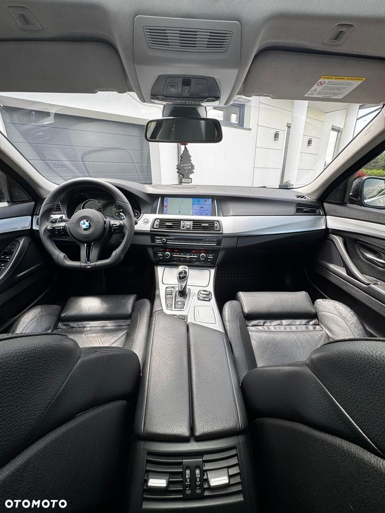 BMW Seria 5 525d - 6