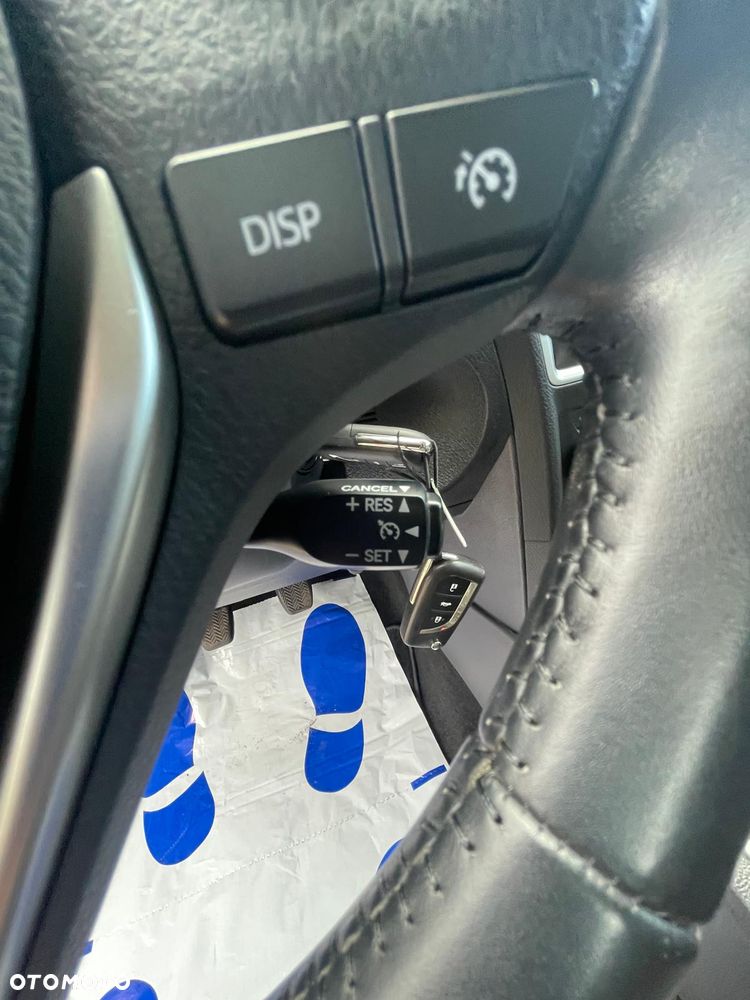 Toyota Auris 1.6 Valvematic Executive - 19