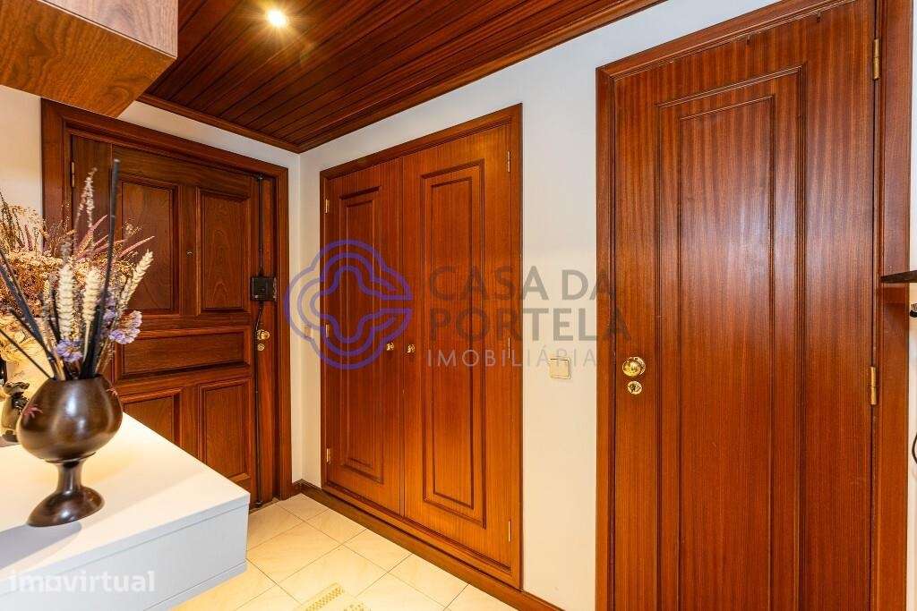 VENDA T1 EM LEÇA DO BALIO COM 2 VARANDAS no 4º e último piso - Grande imagem: 3/35
