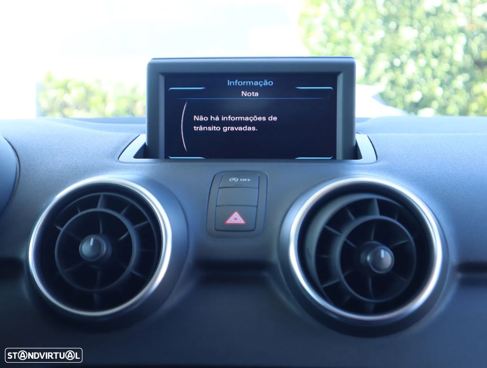 Audi A1 Sportback 1.6 TDI Advance - 43