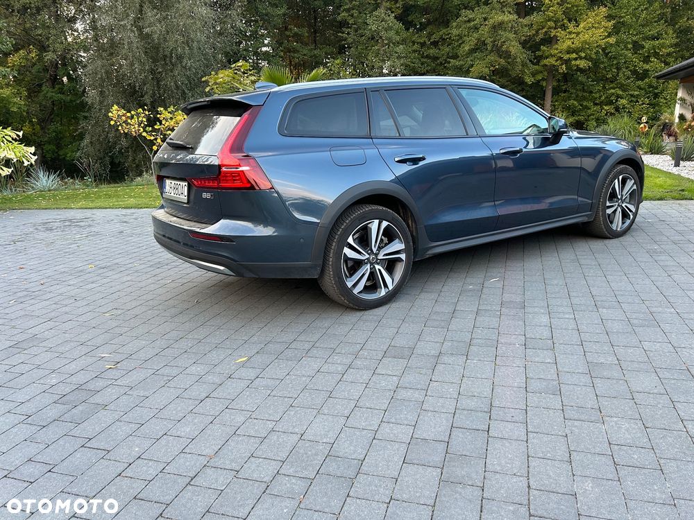 Volvo V60 Cross Country - 5