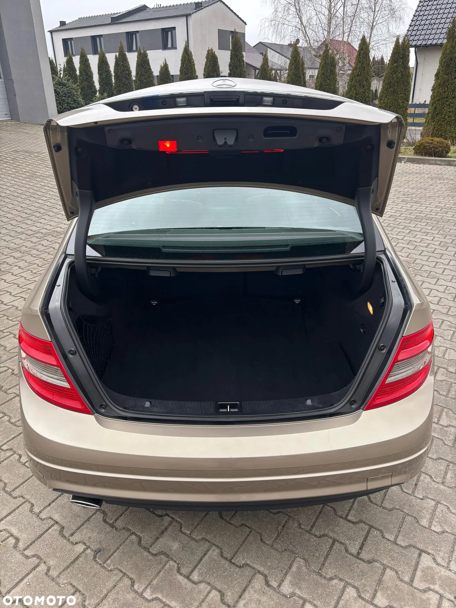 Mercedes-Benz Klasa C 180 Kompressor Avantgarde - 14