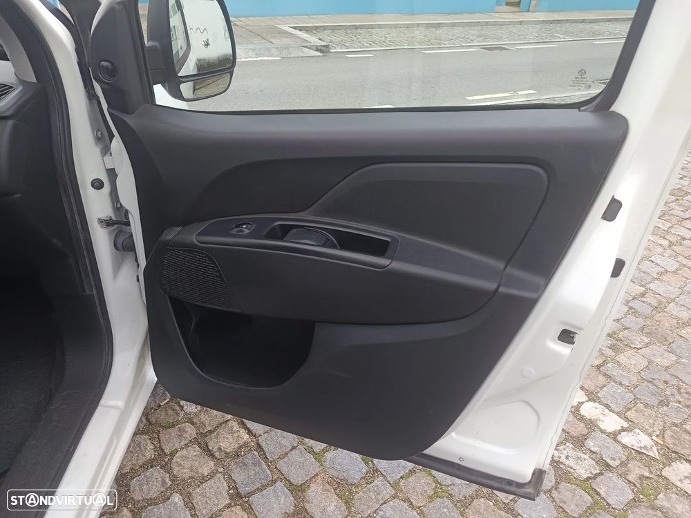 Fiat Doblo IVA DEDUTIVEL - 14