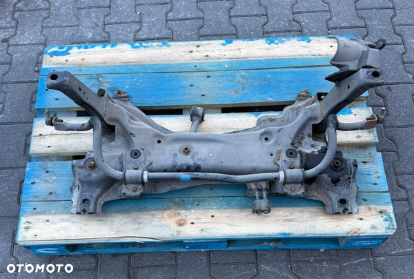 SUZUKI VITARA III sanki wózek belka kołyska zawieszenia przedniego