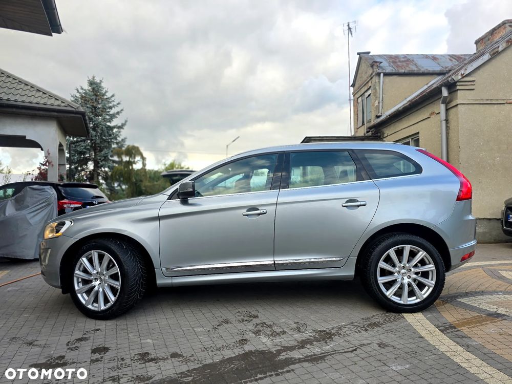 Volvo XC 60 - 4