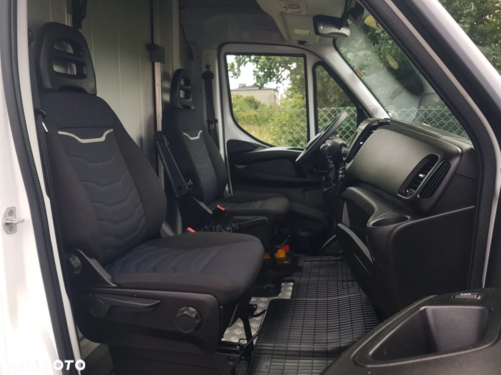 Iveco DAILY KONTENER NISKOPODŁOGOWY 4,44x2,23x2,43 SKLEP FOODTRUCK BAR KLIMA KONIOWÓZ KAMPER - 8