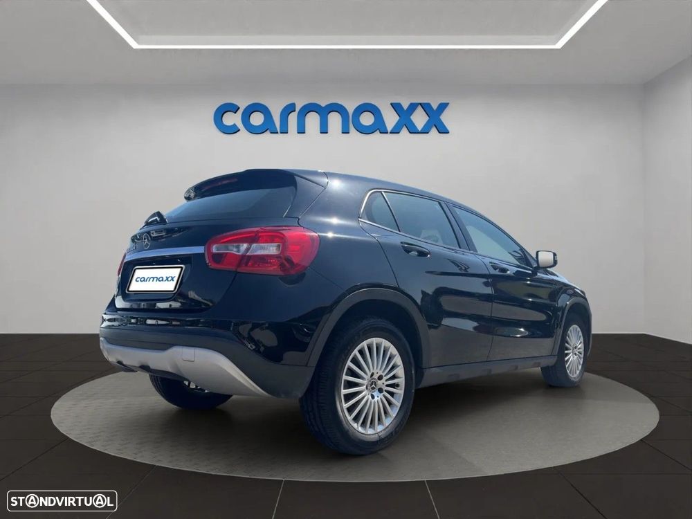 Mercedes-Benz GLA 200 d Urban - 6