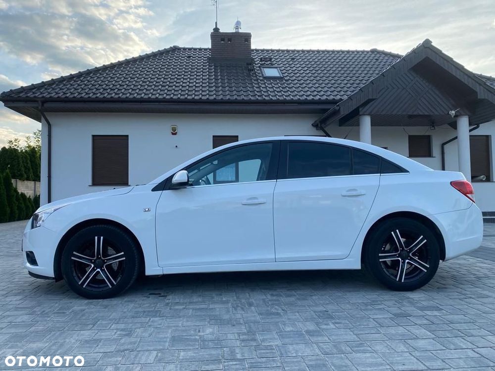 Chevrolet Cruze - 1