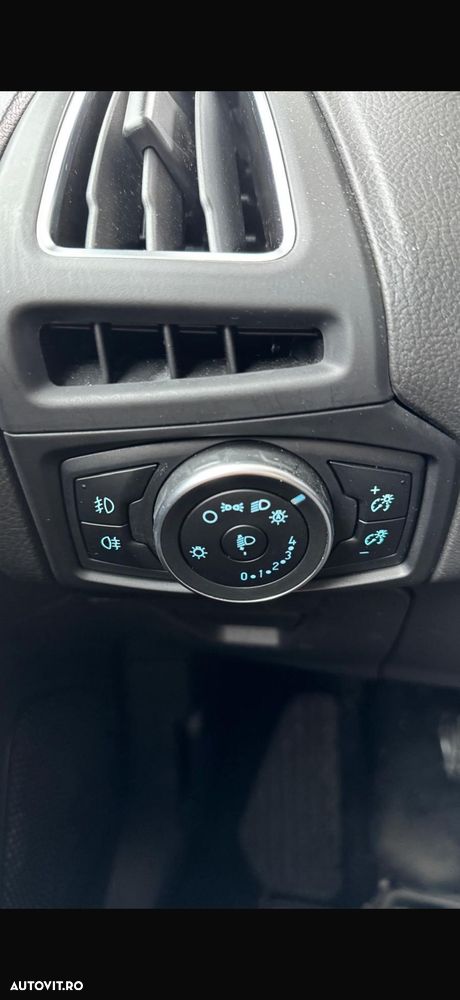 Ford Focus - 15