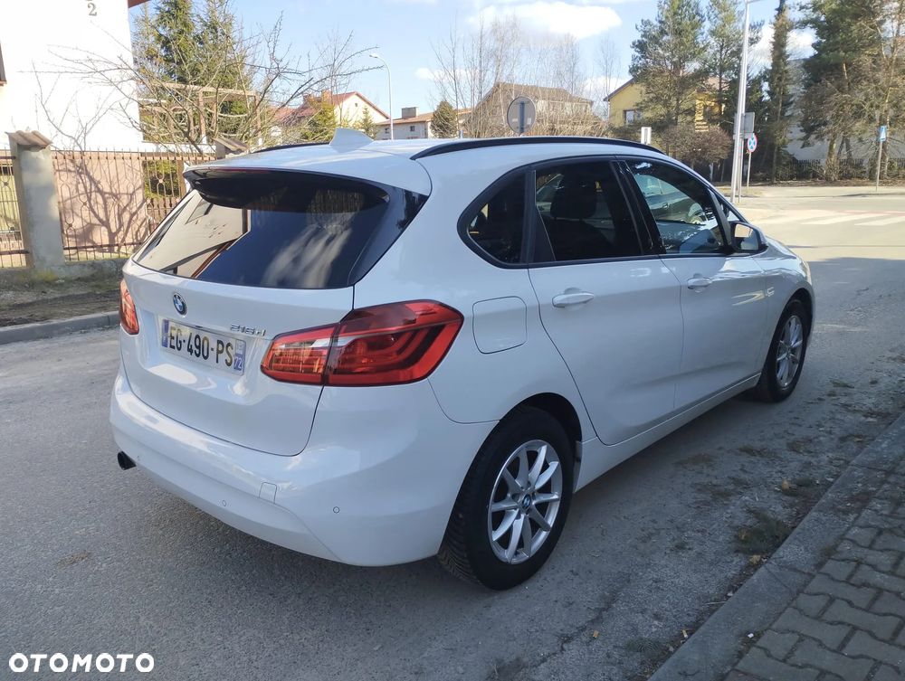 BMW Seria 2 216d - 3