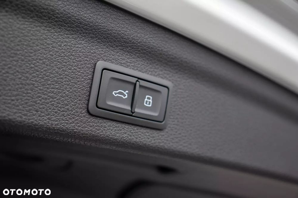 Audi Q3 35 TFSI mHEV S-Line S tronic - 14