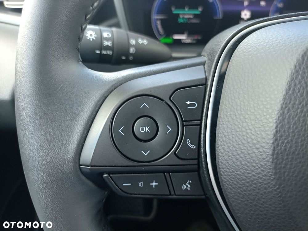 Toyota Corolla 1.8 Hybrid Style - 18