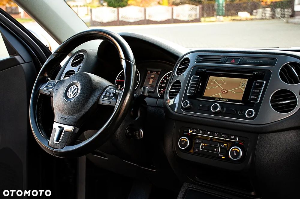 Volkswagen Tiguan 2.0 TDI DPF 4Motion BlueMotion Technology DSG Exclusive - 35