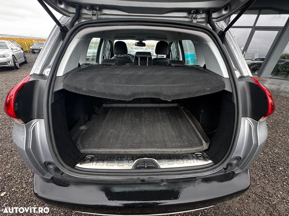Peugeot 2008 1.6 e-HDi FAP STT Active - 16