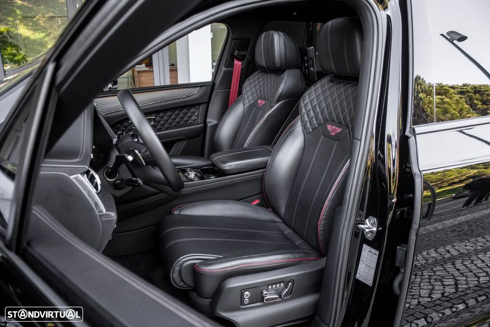 Bentley Bentayga Hybrid - 35