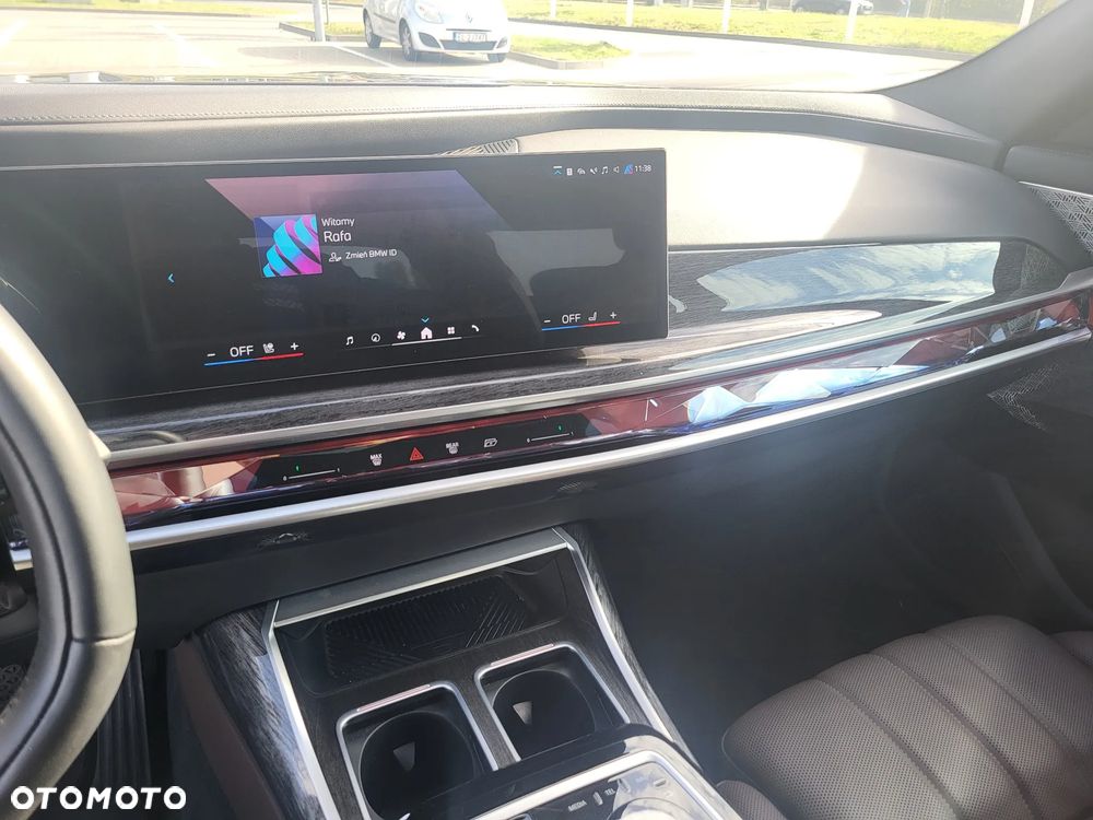 BMW Seria 7 - 14