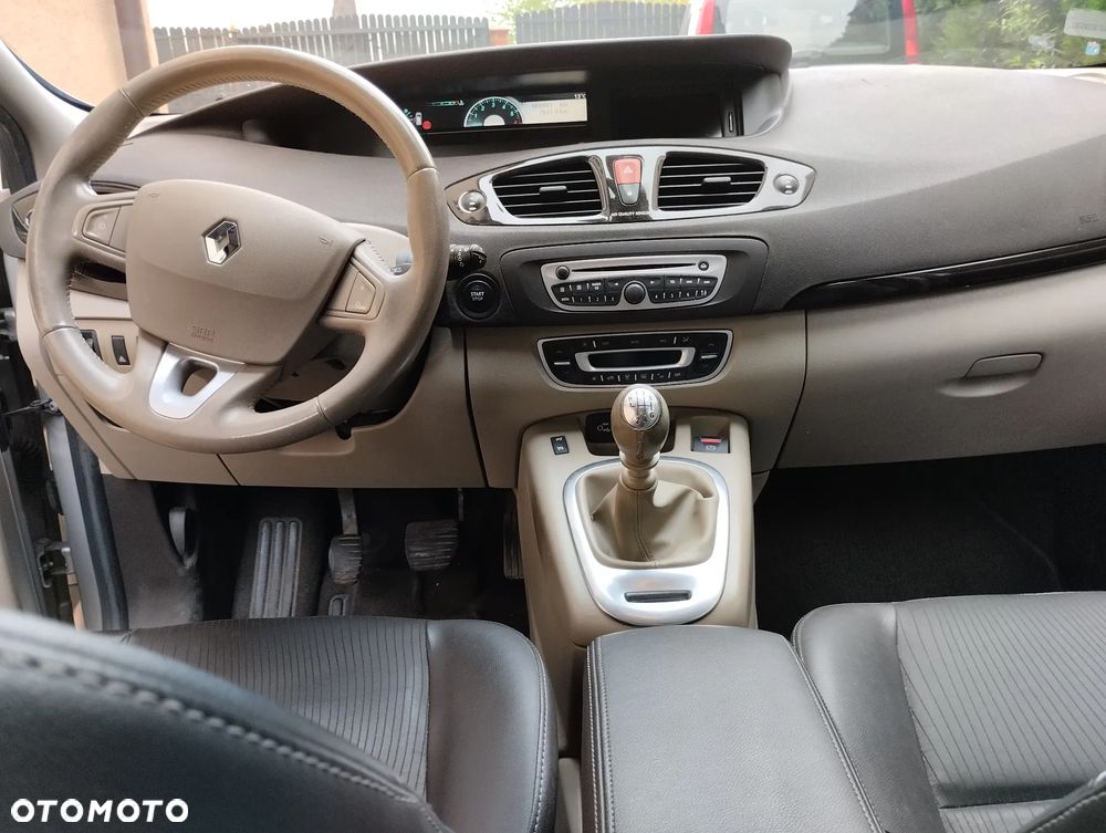 Renault Scenic - 6