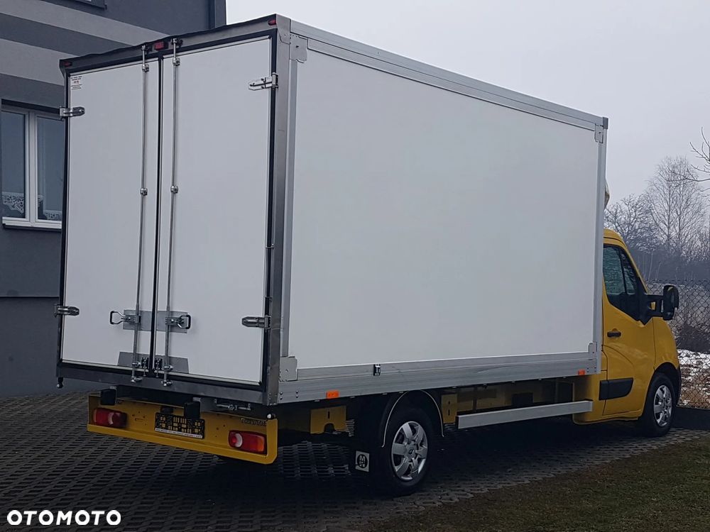 Renault MASTER KONTENER 8EP 4,22x2,25x2,24 KLIMA MANUAL KRAJOWY 6-BIEGÓW - 4