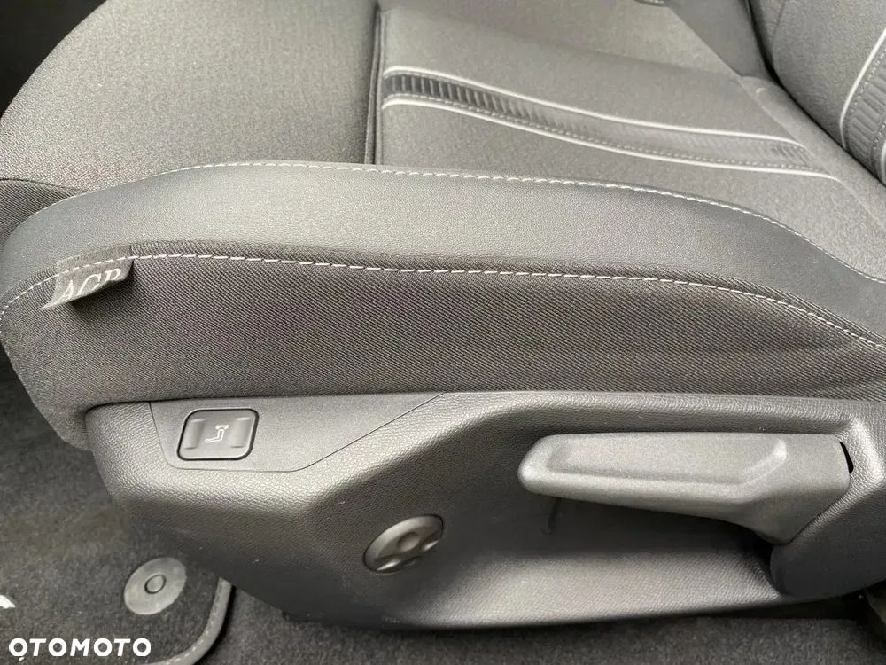 Opel Astra VI 1.6 T Plug-in Hybrid GS Line - 13