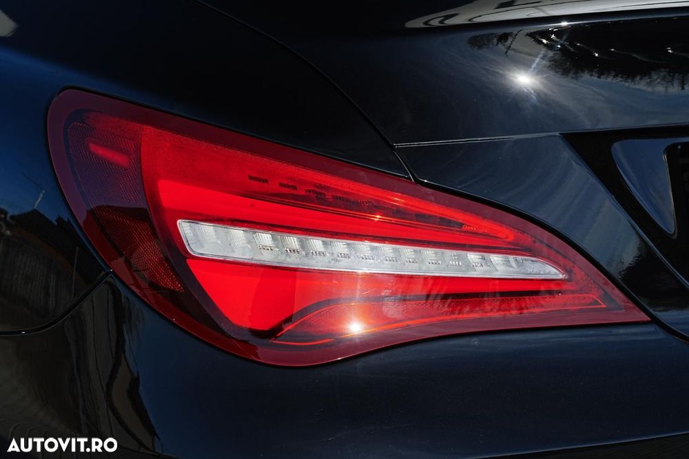 Mercedes-Benz CLA 200 d 7G-DCT Urban - 33